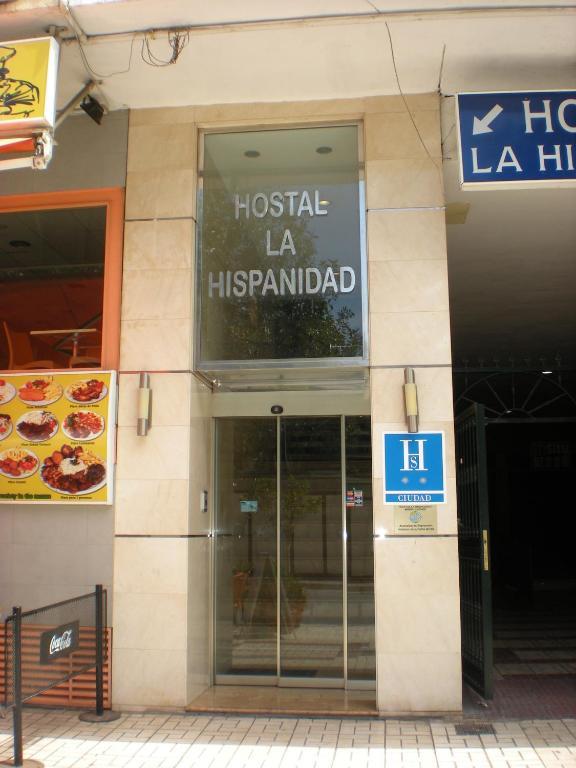 Hostal La Hispanidad Малага Екстериор снимка