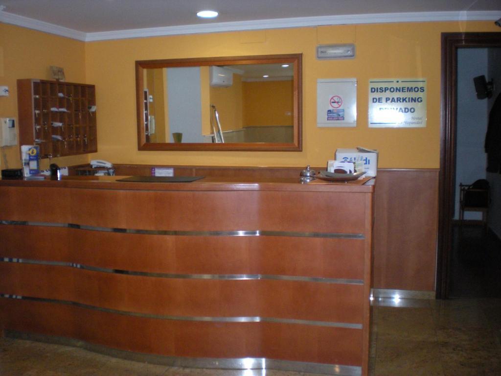 Hostal La Hispanidad Малага Екстериор снимка